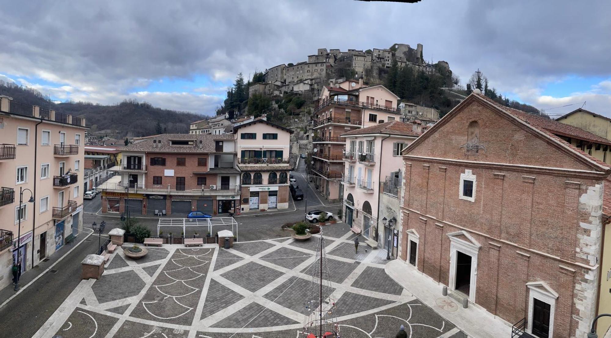 Al Campanile Centro Storico Ampio Luminoso E Panoramico Appartamento Trilocale Карсолі Екстер'єр фото